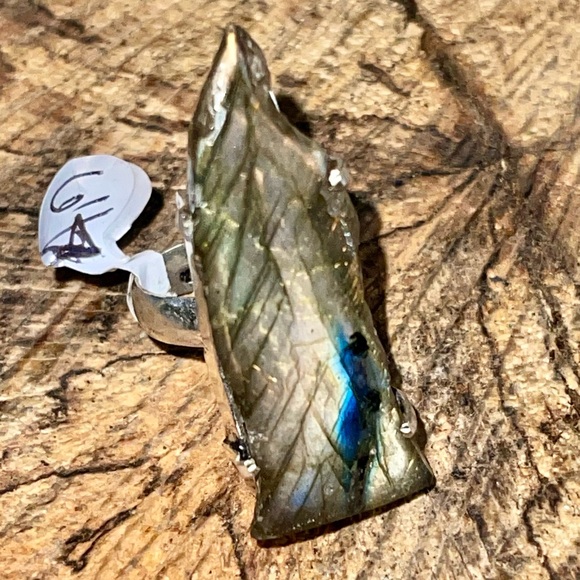 Raw Labradorite Ring Size 6 1/4 - Picture 3 of 15